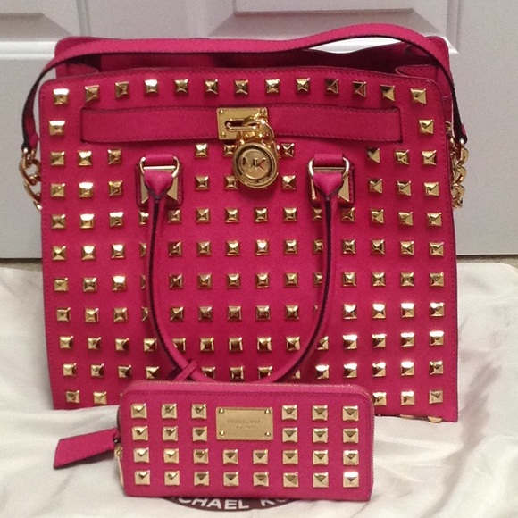 MICHAEL Michael Kors Handbags - Authentic Michael Kors Pyramid Hamilton large set.